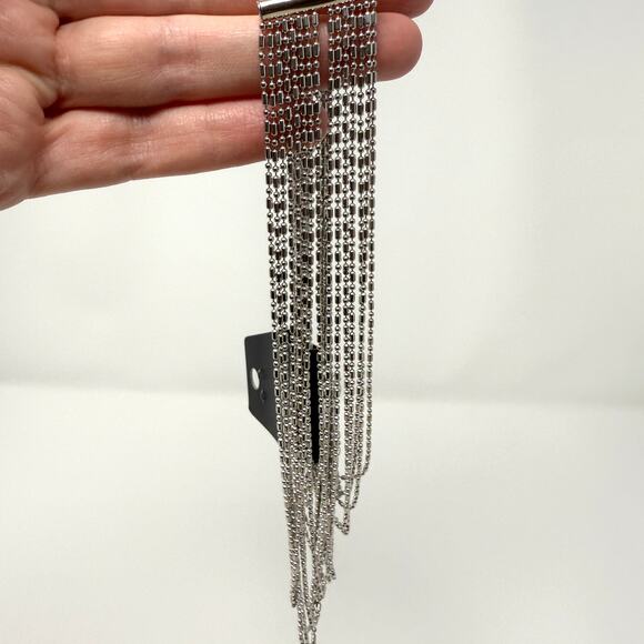 Paparazzi Dangle Earrings And Necklace Set In Silver New - Picture 5 of 6